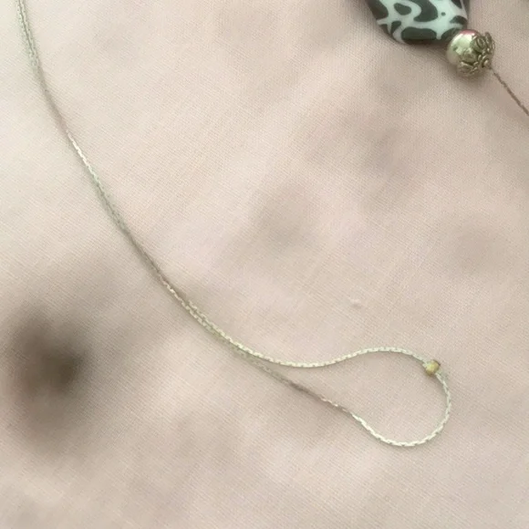 Fashion White & Black With Silver Chain Wrap Layer Necklace - Picture 7 of 10